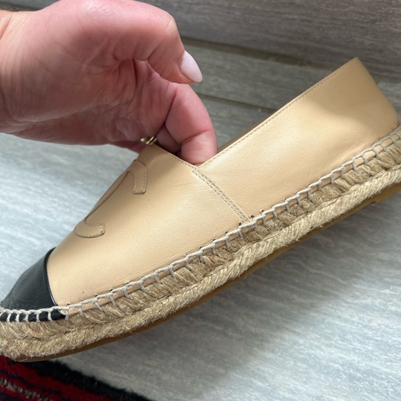 Chanel espadrilles lamb skin leather - Picture 8 of 16